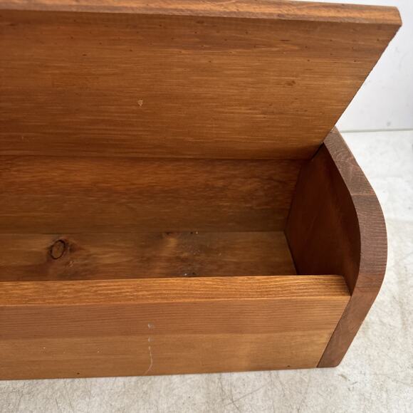 VTG Wooden Bread Box Carved 17x7x7 - Picture 10 of 13